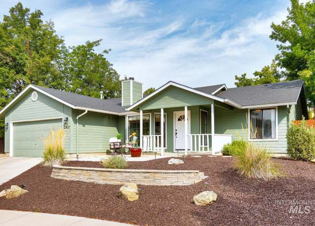 Property at 2917 Zach Pl, Boise, ID 83706, 3 beds, 2 baths