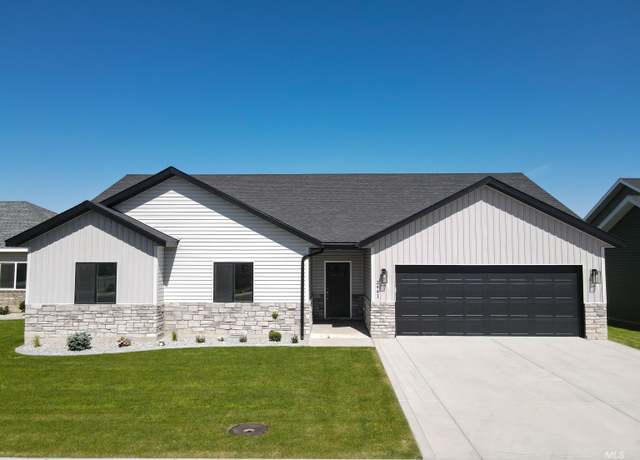 Property at 2441 Dorchester Ave, Burley, ID 83318, 4 beds, 2 baths
