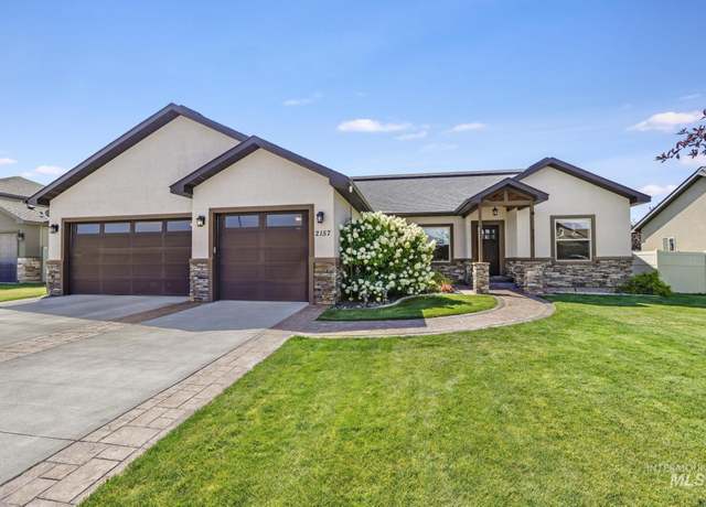 Property at 2157 Cayuse St, Twin Falls, ID 83301, 4 beds, 2 baths