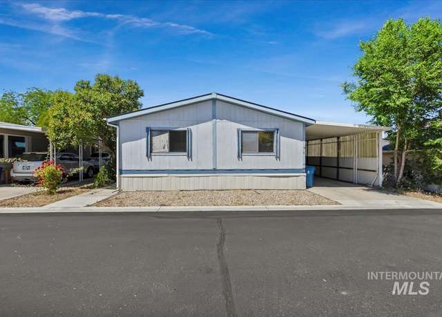 Property at 914 N Midland Blvd Trlr 31, Nampa, ID 83651, 3 beds, 2 baths
