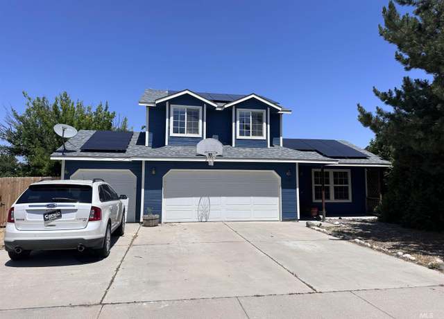 Property at 336 W Crestwood, Nampa, ID 83686, 3 beds, 2.5 baths