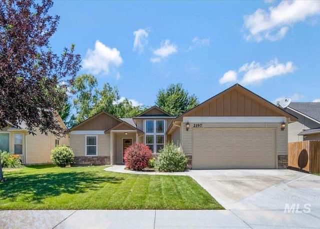 Property at 2197 N Viewhill Ave, Meridian, ID 83646, 3 beds, 2 baths