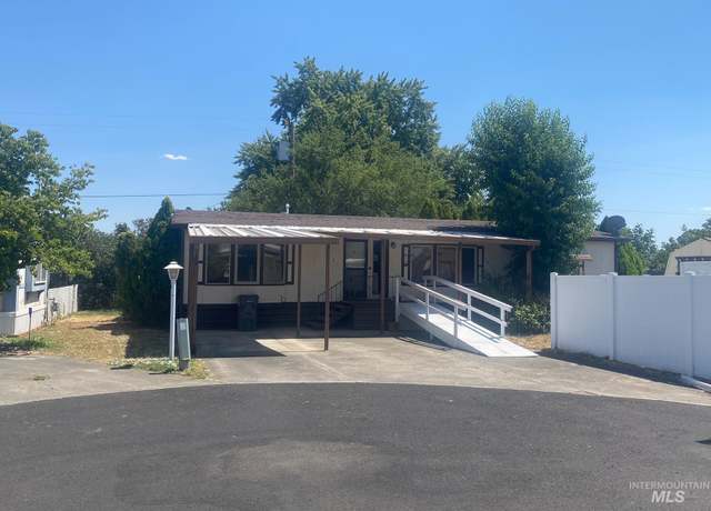 Property at 2015 6th Ave   131a Unit 131A, Clarkston, WA 99403, 3 beds, 2 baths