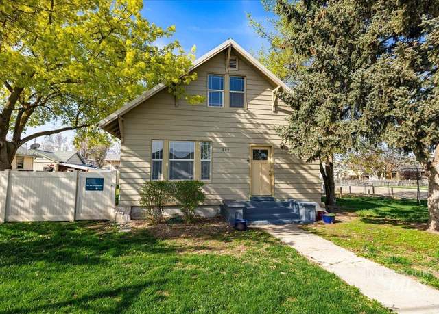 Property at 803 4th St. South, Nampa, ID 83651, 4 beds, 2 baths
