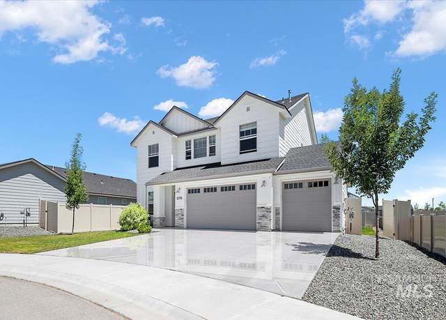 Property at 5770 N Oakstone Ave, Meridian, ID 83646, 4 beds, 2 baths