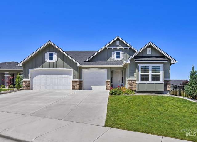 Property at 1411 Panama Ave, Emmett, ID 83617, 4 beds, 2 baths