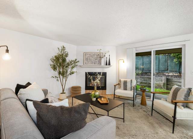 Property at 3611 S Gekeler Ln #122, Boise, ID 83706, 3 beds, 2 baths