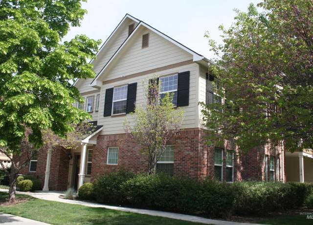 Property at 1214 E Winding Crk, Eagle, ID 83616, 3 beds, 2 baths