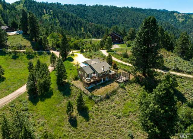 Property at 15 Elk Run, Boise, ID 83715, 5 beds, 3 baths