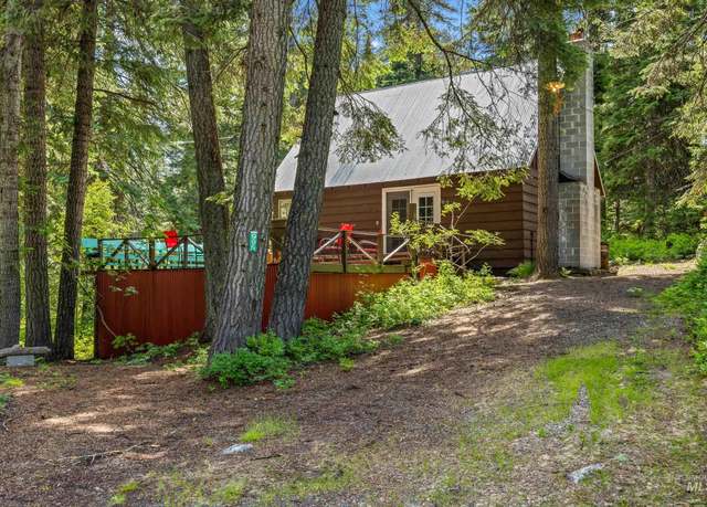 Property at 995 Cedar Crest Dr, Mccall, ID 83638, 3 beds, 1 bath