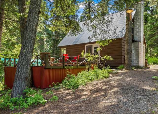 Property at 995 Cedar Crest Dr, Mccall, ID 83638, 3 beds, 1 bath