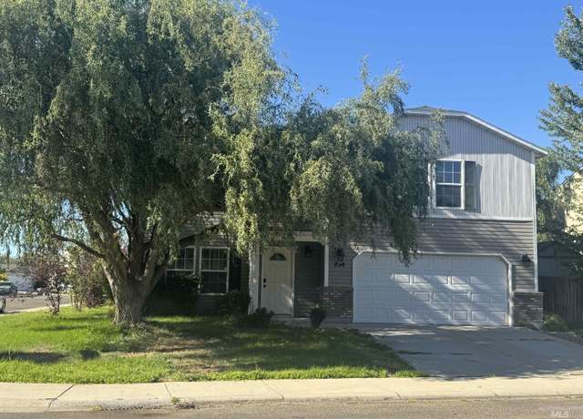 Property at 234 E Willow Creek Dr, Middleton, ID 83644, 4 beds, 2 baths