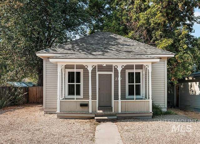 Property at 219 14th Ave N, Nampa, ID 83687, 2 beds, 1 bath
