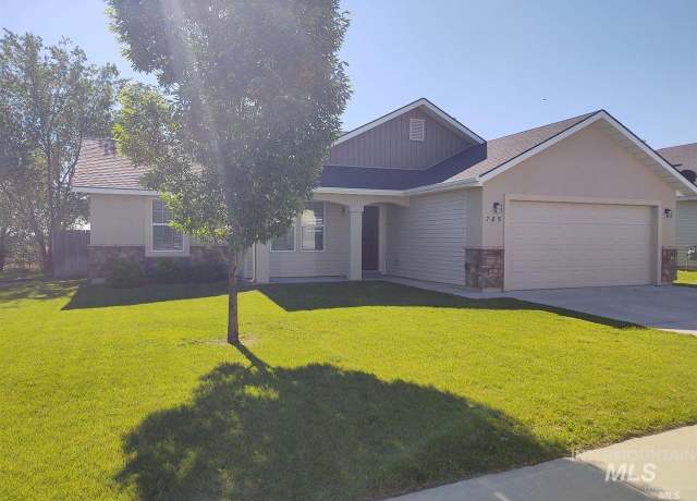 Property at 785 Parkwood, Twin Falls, ID 83301, 3 beds, 2 baths