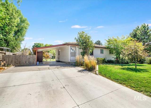 Property at 329 W Center St, Kimberly, ID 83341, 4 beds, 2 baths