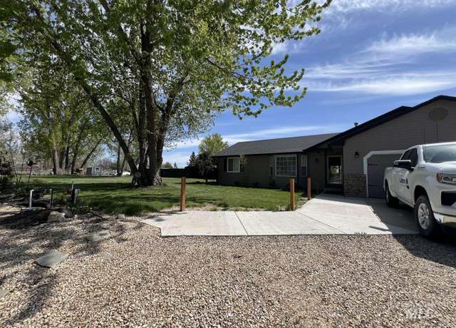 Property at 9271 Charles Way, Middleton, ID 83644, 3 beds, 2 baths