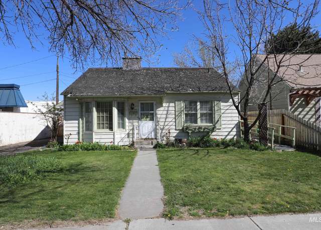 Property at 1115 11th Avenue East, Twin Falls, ID 83301, 3 beds, 1 bath