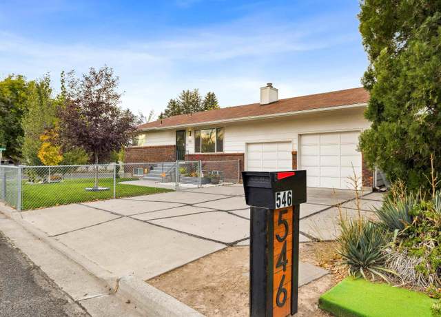 Property at 546 Heyburn Ave W, Twin Falls, ID 83301, 4 beds, 3 baths