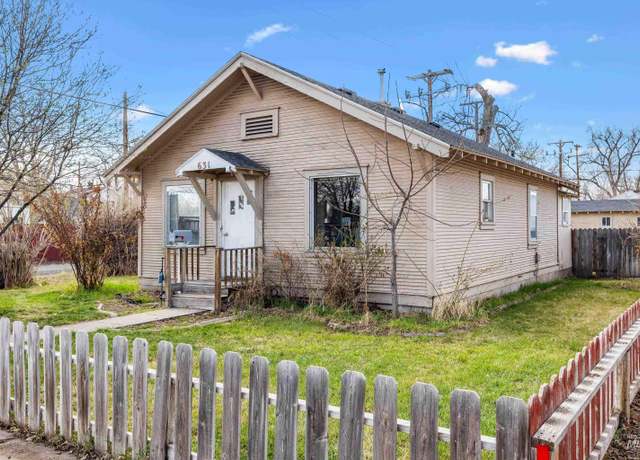 Property at 631 Ash St, Twin Falls, ID 83301, 3 beds, 1 bath