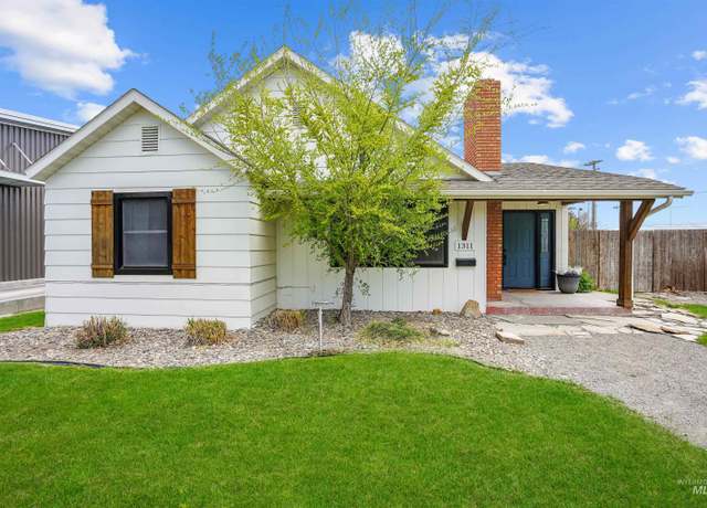Property at 1311 Oriental Ave, Burley, ID 83318, 3 beds, 1 bath