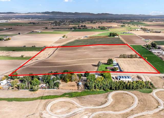 Property at 18822 Chicken Dinner Rd, Caldwell, ID 83607, 6 beds, 3 baths