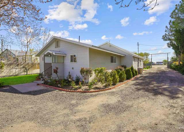 Property at 250 Huddleston Rd, Filer, ID 83328, 4 beds, 2 baths
