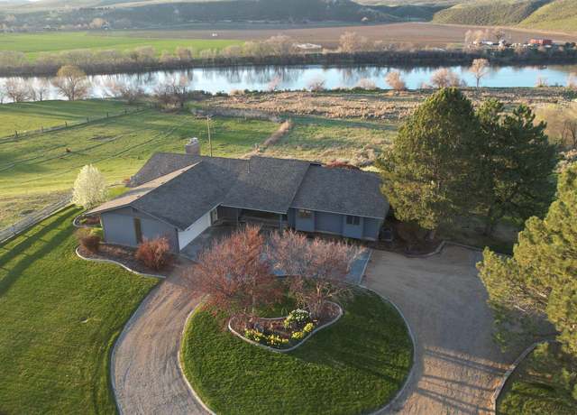 Property at 1185 E Cleveland, Glenns Ferry, ID 83623, 5 beds, 3.5 baths