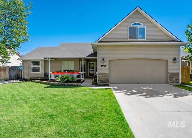 Property at 1915 W Lake Pointe Ct, Nampa, ID 83651, 3 beds, 2 baths
