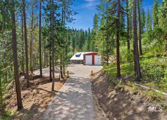 Property at 20 Red Bluff Rd, Boise, ID 83716-3101, 3 beds, 2.5 baths