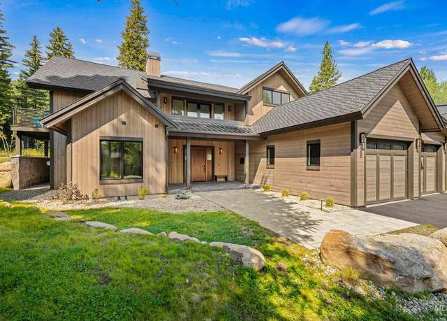 Property at 100 Sugarloaf Pl, Donnelly, ID 83615, 4 beds, 4 baths