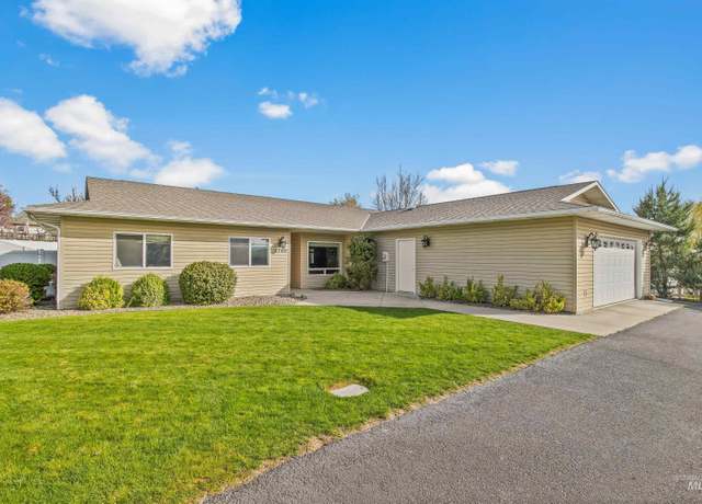 Property at 1760 8th Ave, Clarkston, WA 99403, 3 beds, 2 baths