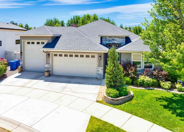 Property at 4885 W Lemon Mint Ct, Eagle, ID 83616, 3 beds, 2 baths
