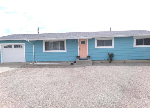 Property at 1835 Lincoln St, Mountain Home, ID 83647, 3 beds, 1 bath