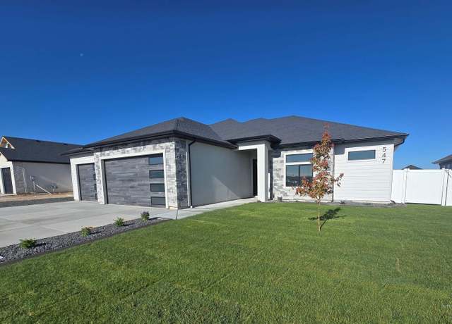 Property at 547 Full Moon Way, Twin Falls, ID 83301, 4 beds, 3 baths