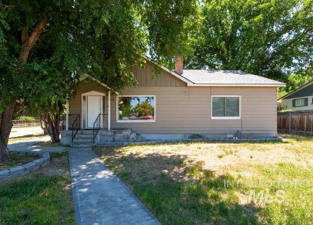 Property at 710 E Linden St, Caldwell, ID 83605, 4 beds, 3 baths
