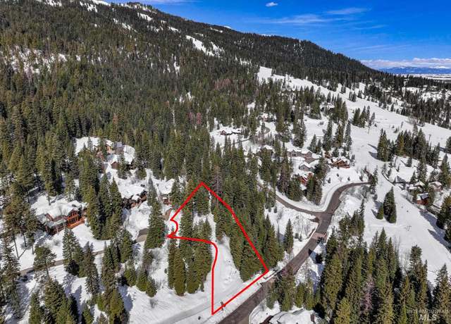 Property at 100 Canoe Ct, Donnelly, ID 83615