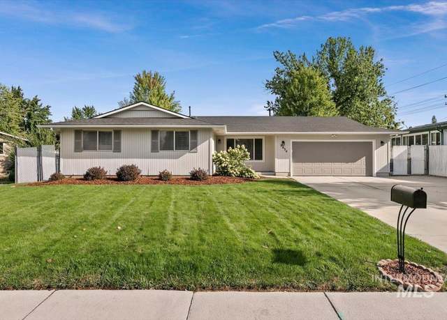 Property at 9034 W Oakmont Ct, Boise, ID 83704, 3 beds, 2 baths