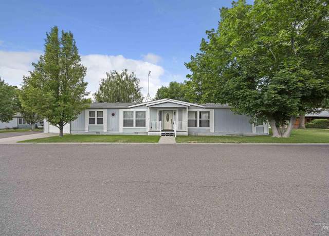 Property at 910 Moon Glo Rd #89, Buhl, ID 83316, 3 beds, 2 baths