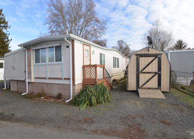 Property at 3526 11th St #5, Lewiston, ID 83501, 2 beds, 1 bath