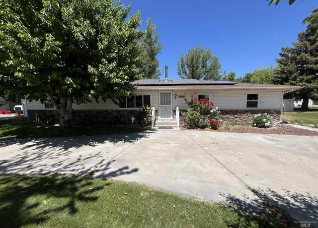 Property at 3073 Vickie Ln, Twin Falls, ID 83301, 3 beds, 2 baths