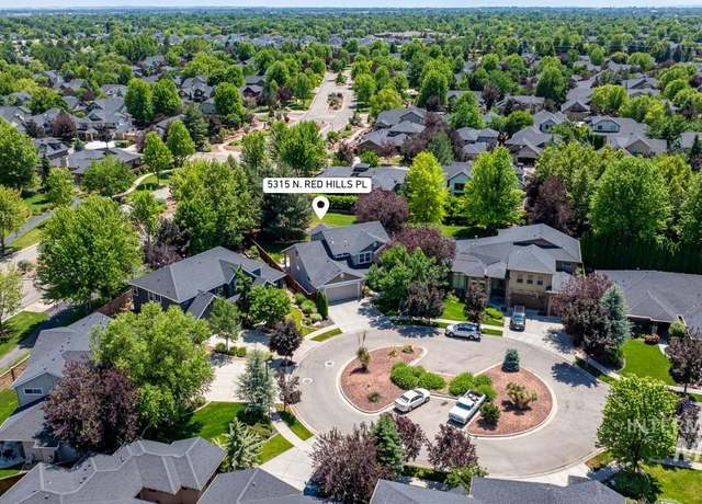 Property at 5315 N Red Hills Pl, Meridian, ID 83646, 4 beds, 3 baths