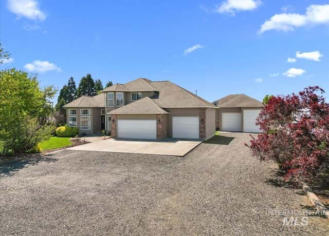 Property at 1248 Bighorn Dr, Lewiston, ID 83501, 4 beds, 2.5 baths