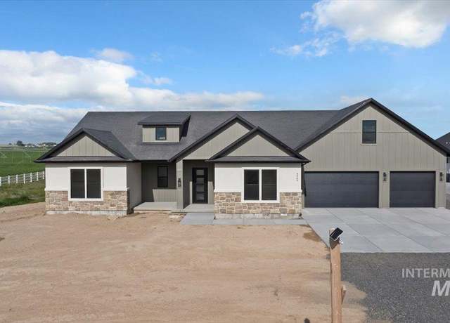 Property at 4069 N 2200 E, Filer, ID 83328, 5 beds, 3.5 baths