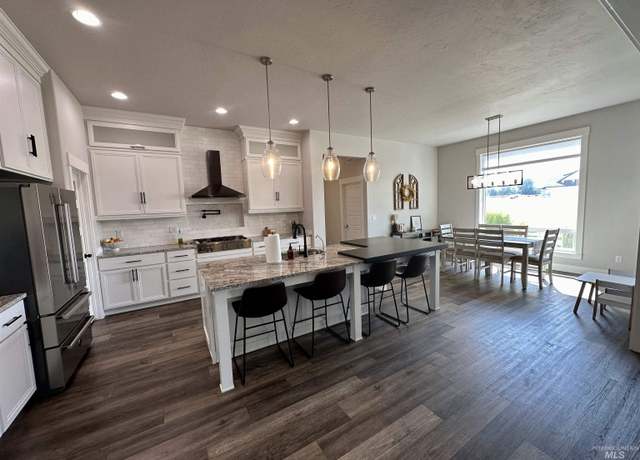 Property at 3112 Moonrise, Twin Falls, ID 83301, 4 beds, 2.5 baths