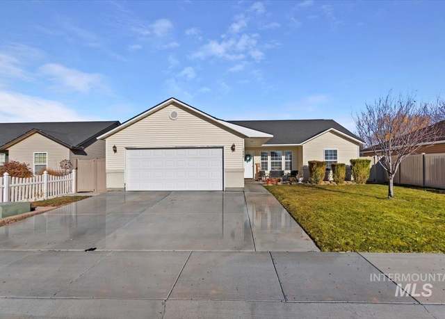 Property at 1064 Arrow Wood Ct, Twin Falls, ID 83301, 3 beds, 2 baths
