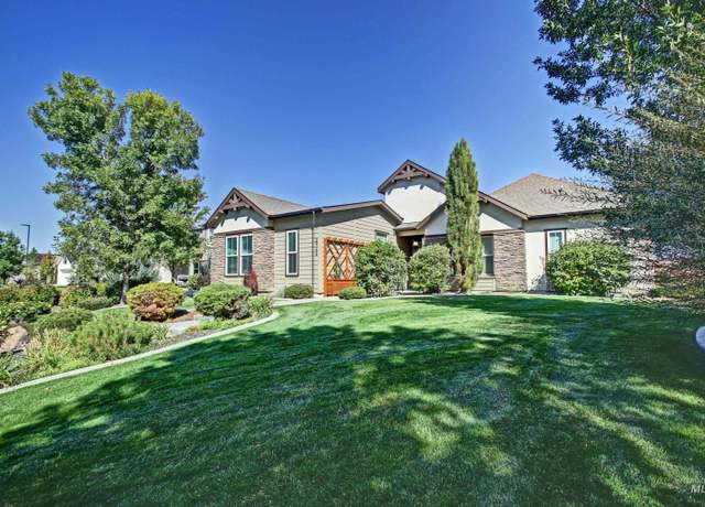 Property at 2468 E Lodge Trail Dr, Meridian, ID 83642, 4 beds, 4.5 baths