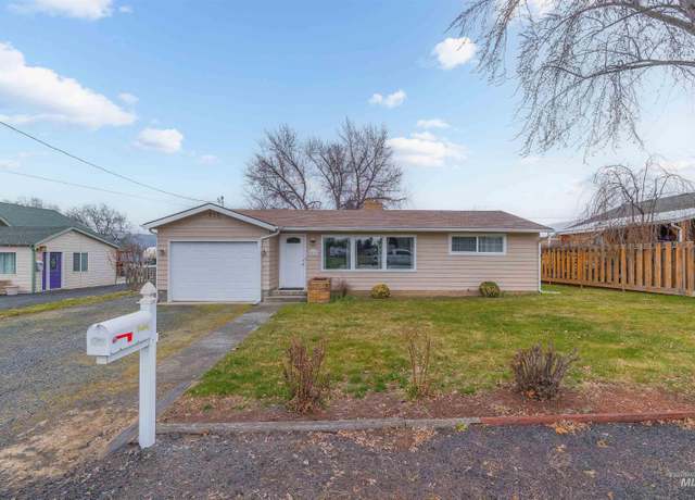 Property at 811 Preston Ave, Lewiston, ID 83501, 2 beds, 1 bath