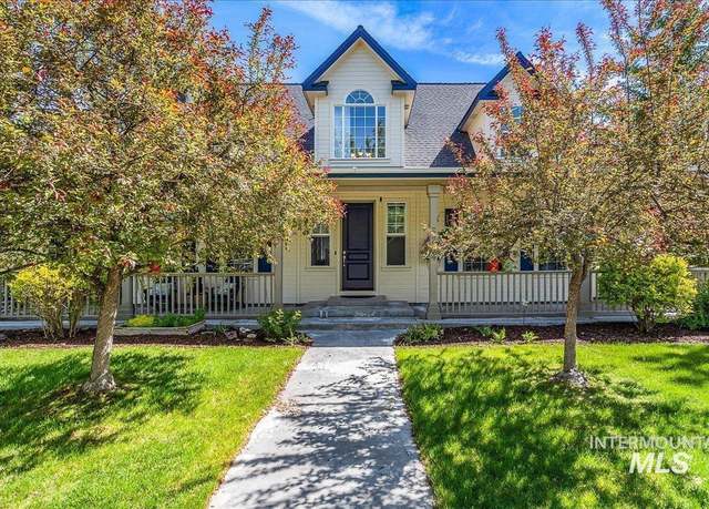 Property at 5244 W Hidden Springs Dr, Boise, ID 83714, 4 beds, 3 baths