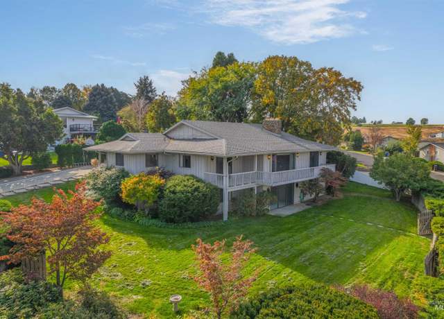 Property at 2956 Mayfair Rdg, Lewiston, ID 83501, 4 beds, 4 baths