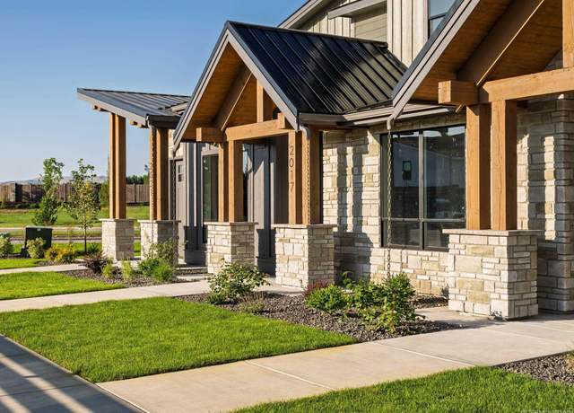 Property at 2013 W Freya Ct, Eagle, ID 83616, 3 beds, 2.5 baths